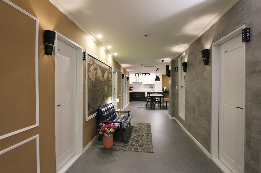 Blueboat Hostel Gyeongju Exterior photo